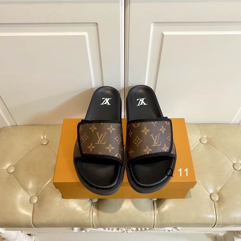 LV Men's Slippers 127